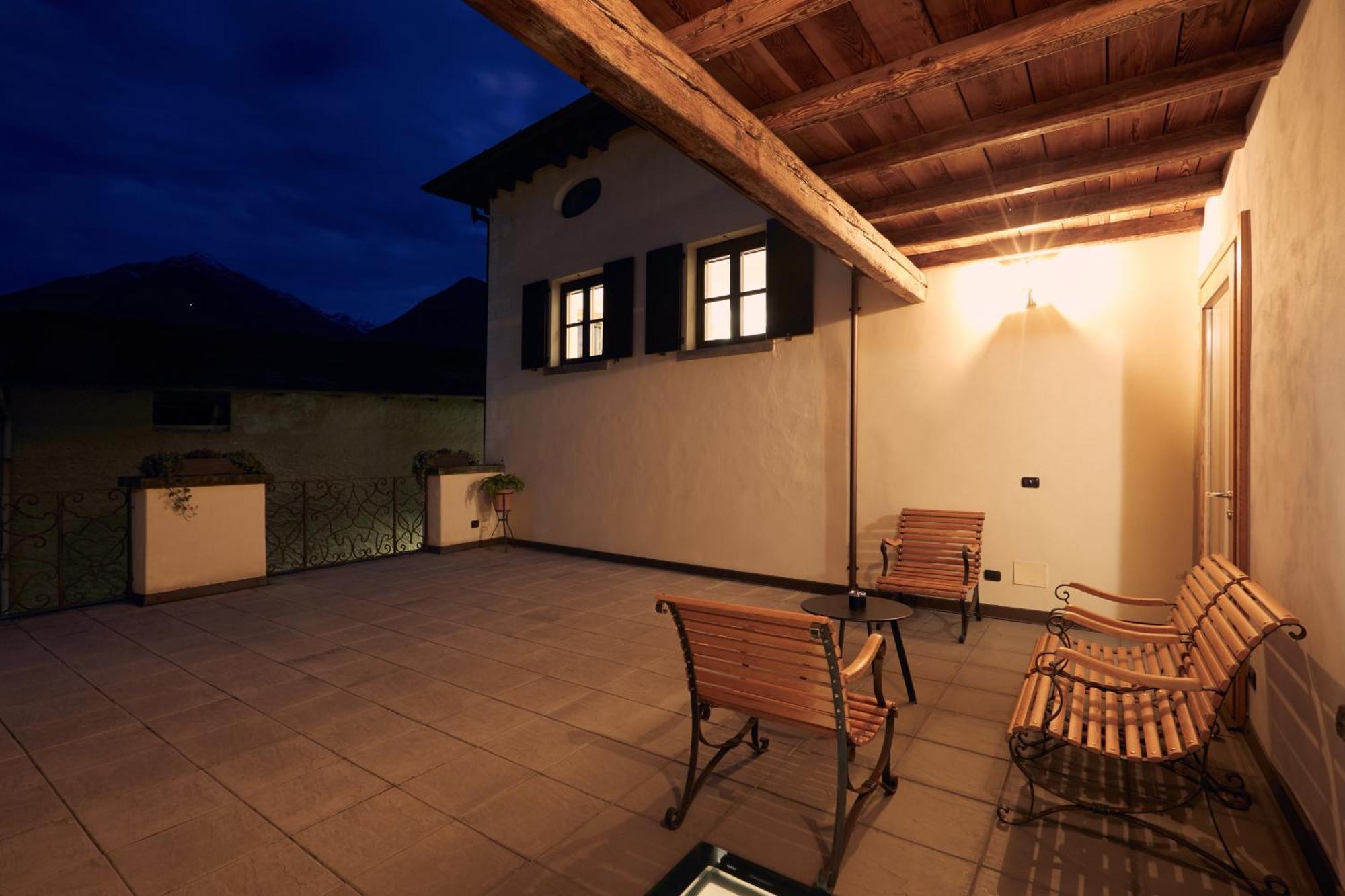 Le Corti Dei Sassi Bed and Breakfast Berbenno di Valtellina Exteriör bild
